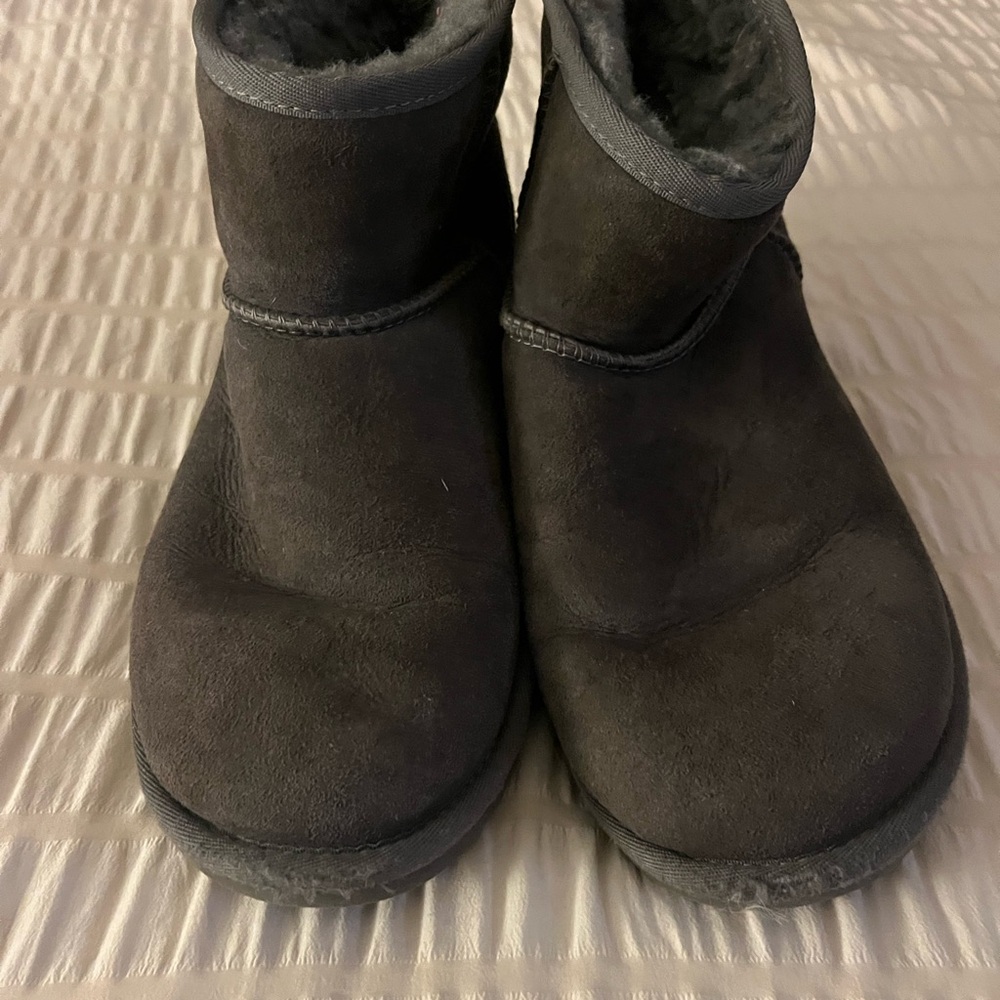 UGG Classic Mini Boot